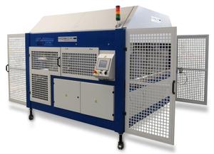 The MCB-2 XT strapping machine from Gerd Mosca AG can be equipped with a second sealing unit to boost product protection.